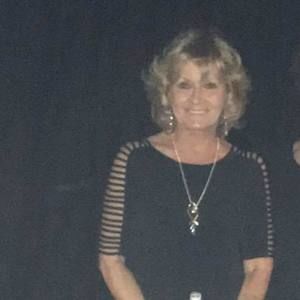 Meet your Posher, Debra